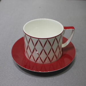 Red Grid Style Tea set