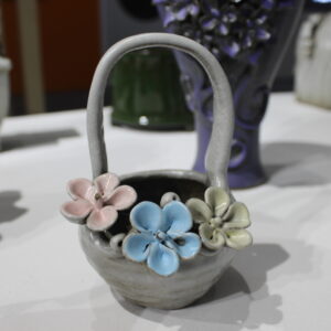 Custom-Made sculptural porcelain vase 1