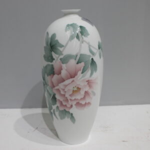 Hand-Painted White Porcelain Vase1