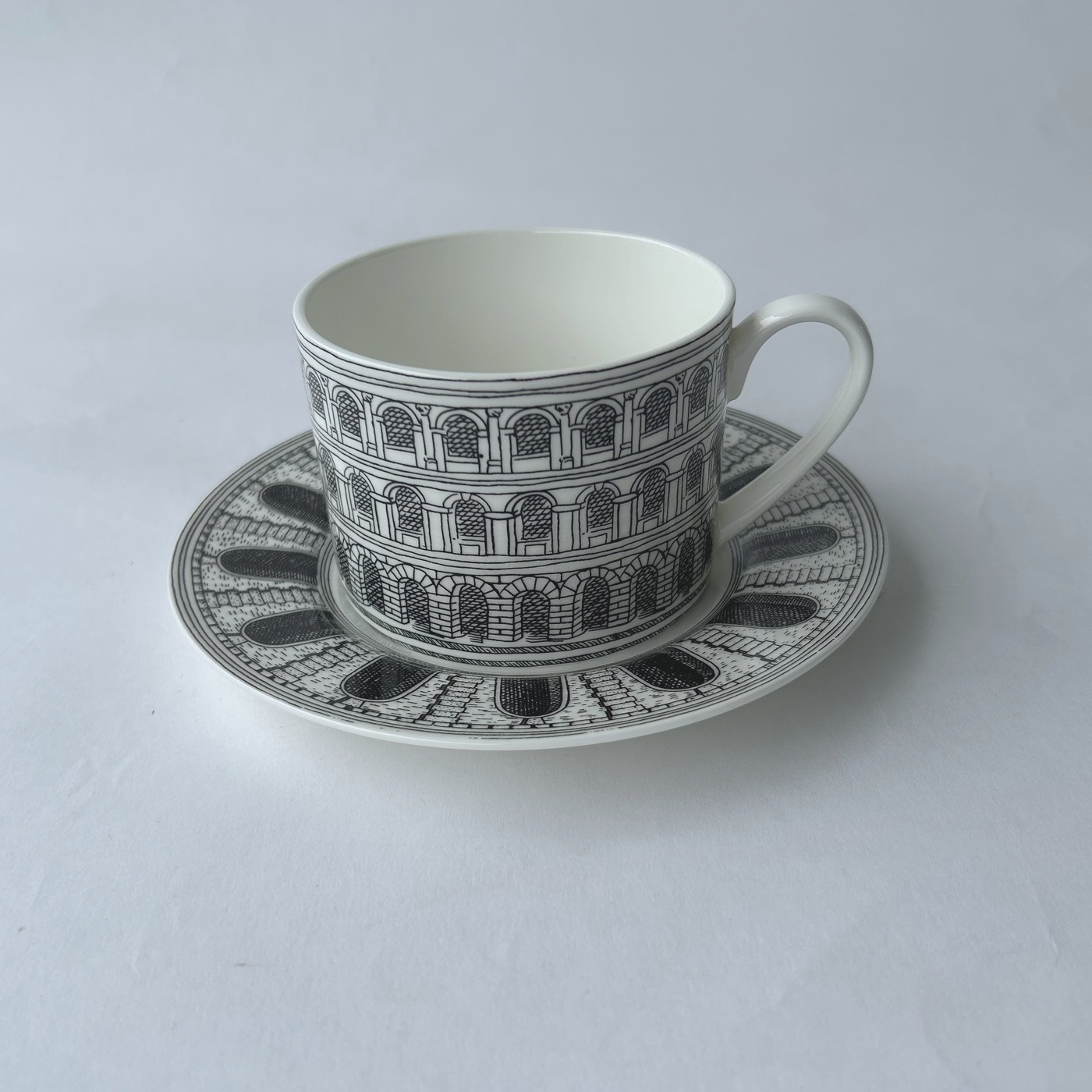 Ceramic coffee cup and saucer, European castle Painting Style