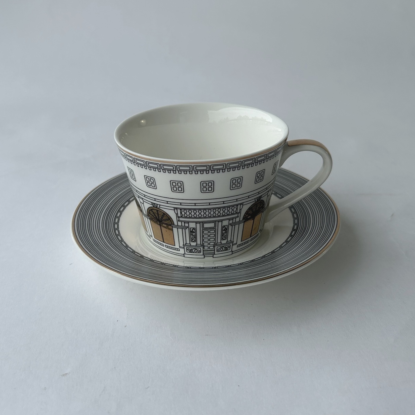 Ceramic coffee cup and saucer, European castle Style