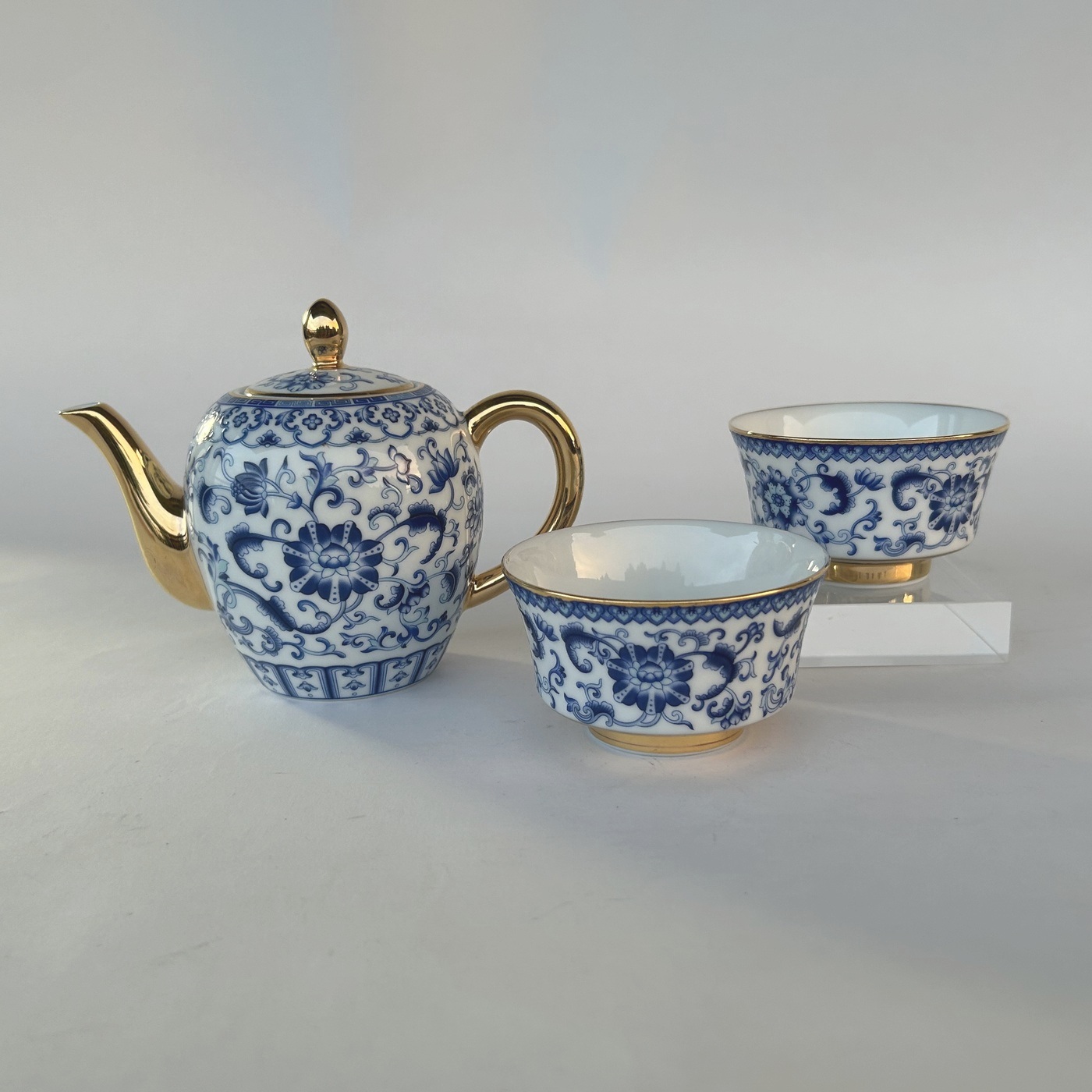 Ceramic Coffee Cup and teapot -Blue and white